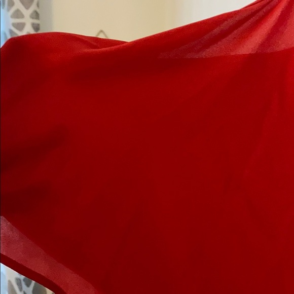 Sheer red float crop tank - Picture 3 of 3